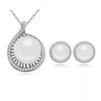 Комплет со ланче и обетки Pearl Jewlery